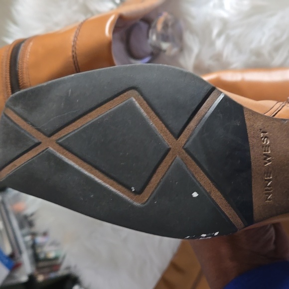 Size 9 Nine West Boat - Picture 5 of 8